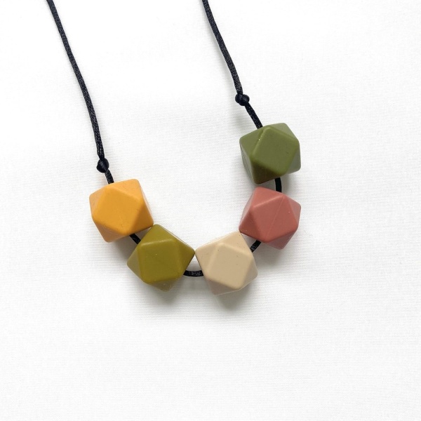 Mama Knows Autumn Spice Teething Necklace (8)
